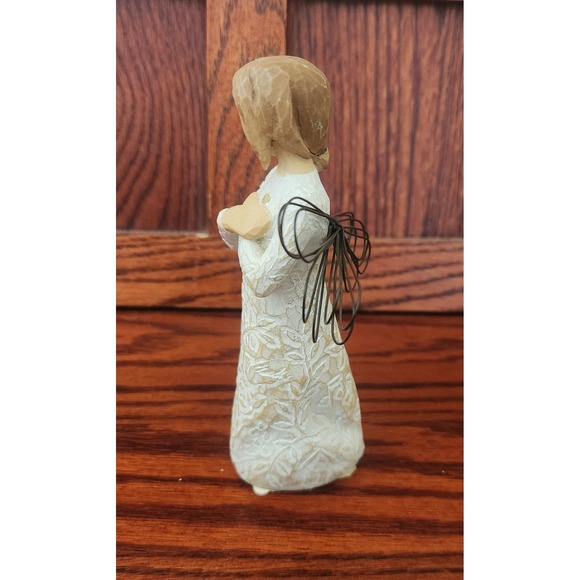 Willow Tree‎ Remembrance Figurine Hands Cradling Heart Angel Wings Demdaco 2010 - Picture 2 of 5